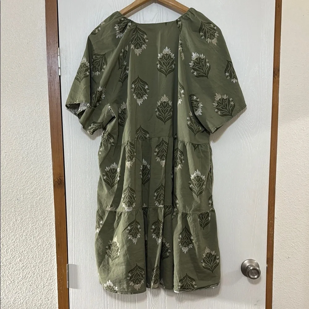 Old Navy Green Floral Casual Dress - Picture 8 of 8